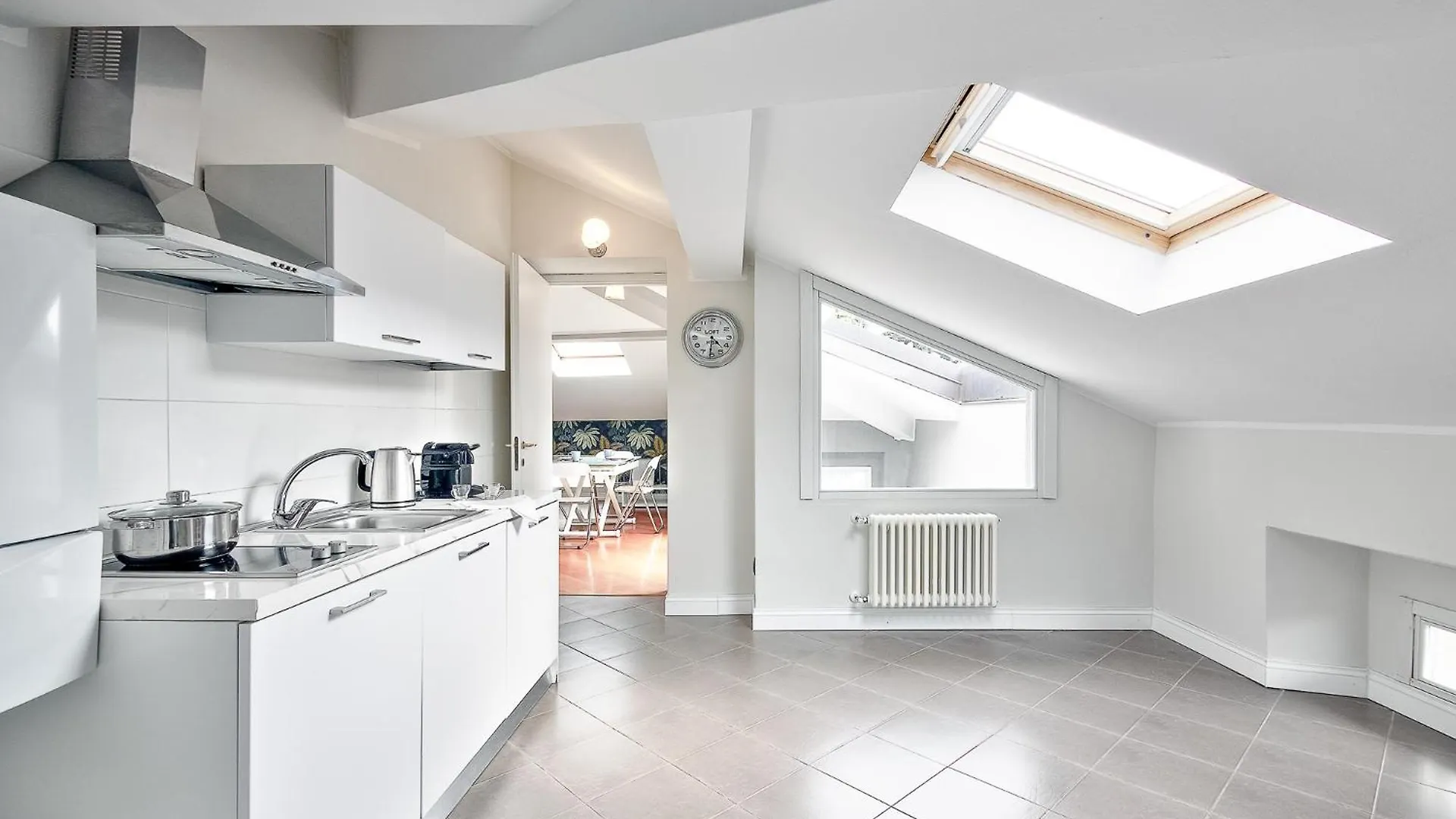 Apartment Attic In Como Center + Parking