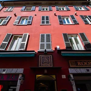 Konukevi In Riva Al, Como